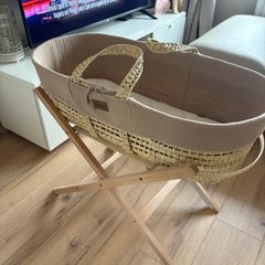 Mosses basket green sheep