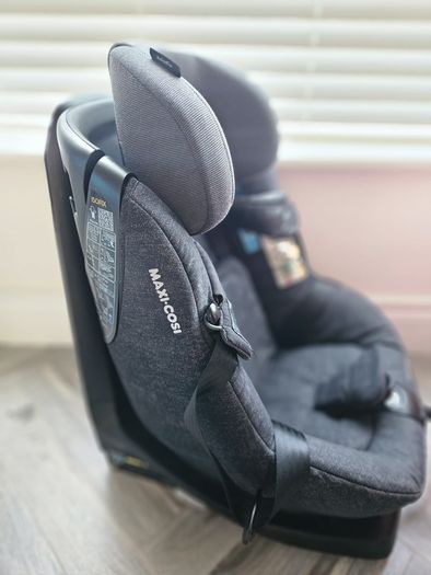 Maxi Cosi AxissFix Plus Swivel Car Seat