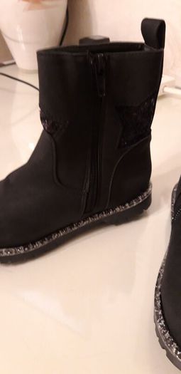 Girls Ankle Boots (Black) - junior size 7 (24)