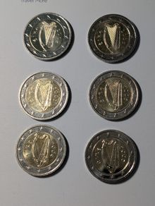 Date run of 2 Euro Irish Coins
