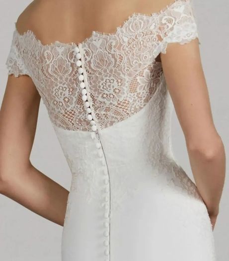 Fabulous Pronovias San Modena Wedding Dress