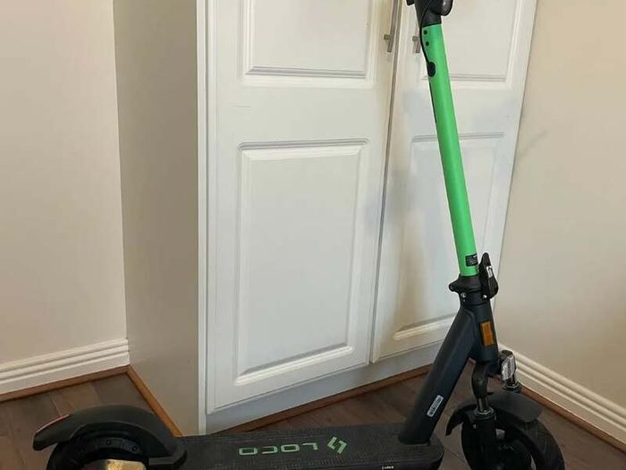 2 Loco Motion Pro 2023 Electric Scooters