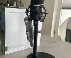 Audio-technica AT2020 mic with stand