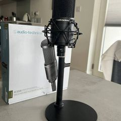 Audio-technica AT2020 mic with stand