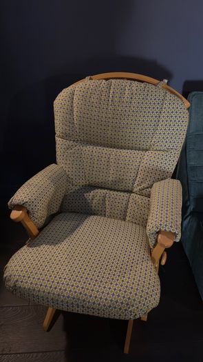 Nursing Chair for Sale Very Good Condition