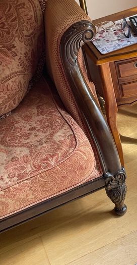 Elegant Traditional 3-Seater Sofa | Solid Hardwood