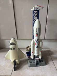 playmobil rocket and station
