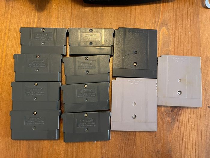 Gameboy Classic and Advance games loose