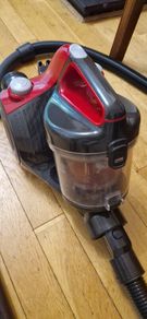 Bagless Vacuum Cleaner