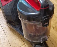 Bagless Vacuum Cleaner