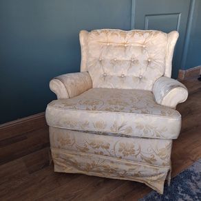 Swivel Arm chair