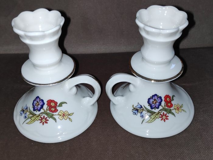 Cre Irish Ivory Porcelain  2 Candle Holders