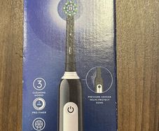 Braun Oral B Pro 1 Electric Toothbrush brand new