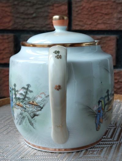 Vintage Japanese "Kutani" Teapot