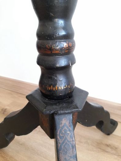 19th Century French Victorian Mother-of-Pearl Centre Table
