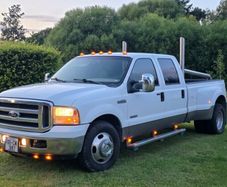 Ford F-350 Lariat Superduty American pickup