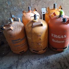 gas bottles (full)