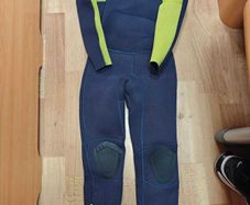 Child's wetsuit 7-8