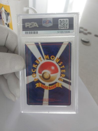 Pokemon Entei Holo 2000 Japanese Neo Revelation PSA 8 Swirl