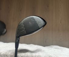 Driver - Titleist - TSR4 - Tensi 1k black - 65g - X - stiff