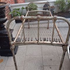 antique bed