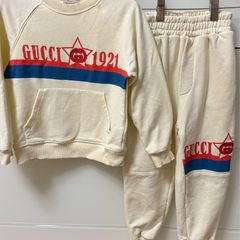 boys tracksuit 4/5yrs