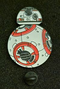 BB - 8, Star Wars , pin back badge.