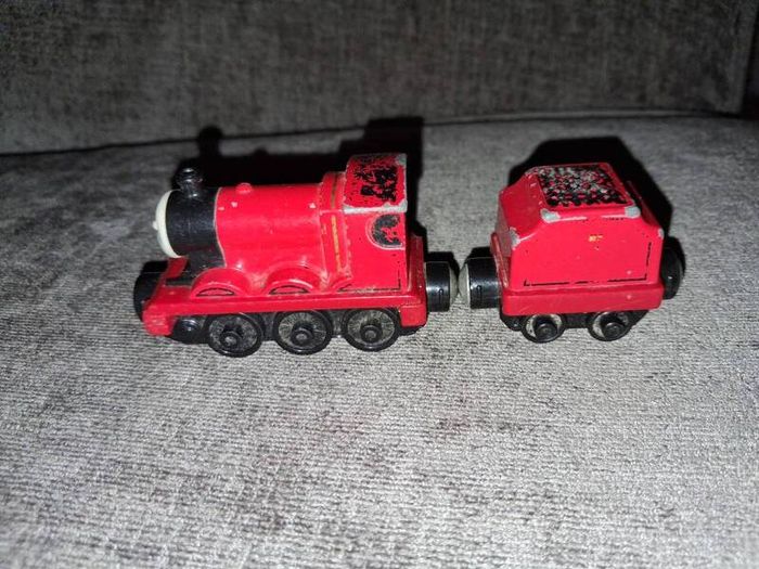 x10 Bundle - Thomas Tank Engines Friends - Diecast Metal Magnetic Take N Play Train Engines - Open To Offers!!