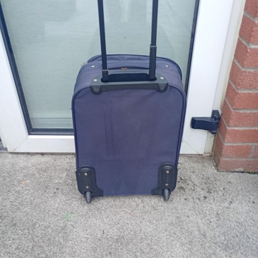 suit case
