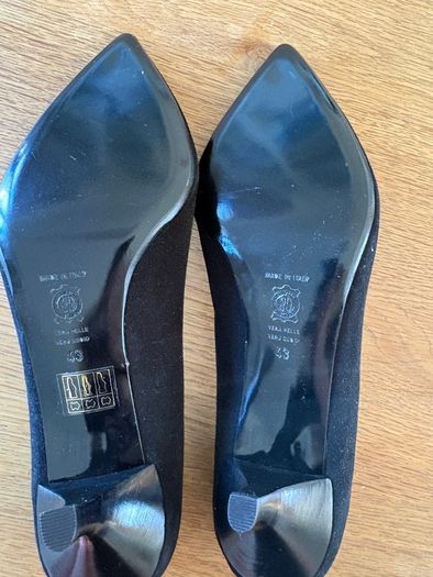 Black Suede Crispins Womens Medium heel shoes Size 9 (43)