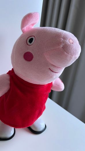 Unique Peppa Pig Walking Toy (plays Peppa Pig theme song)