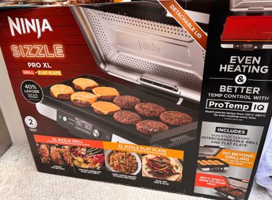 Ninja Sizzle Pro XL Indoor Grill & Flat Plate Used Twice Only