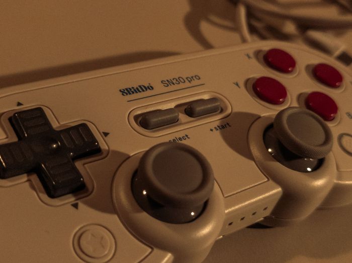 8bitDo SN30 Pro PC wireless controller