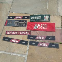 8 rubber beer mats