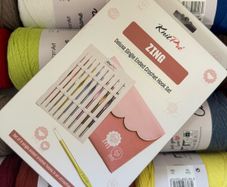 Set of 9 crochet hooks