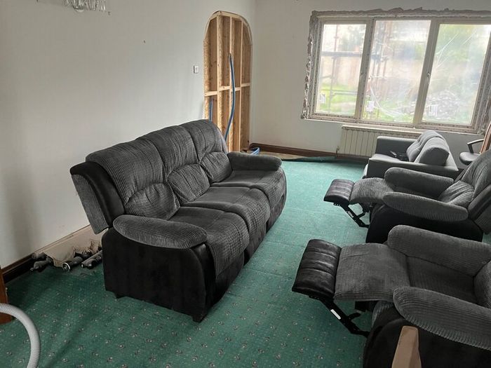 3 piece suite: sofa & 2 recliners