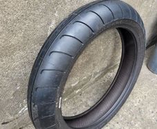 pirelli wet front tyre
