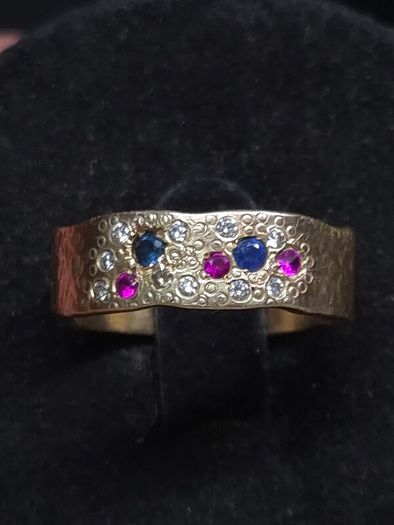 Vintage 9ct Gold Sapphire Ruby Diamond Textured Ring Size 54