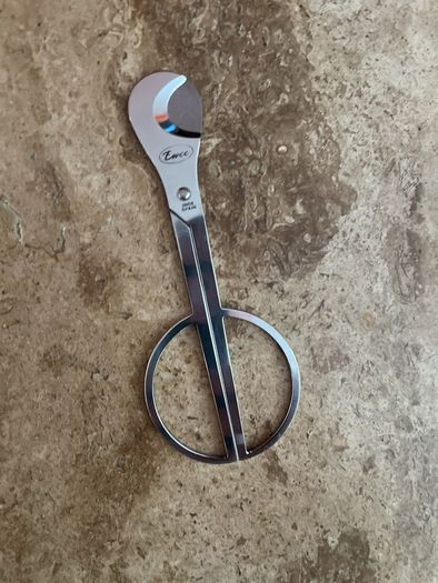 cigar cutter