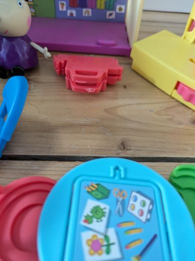 Peppa pig school play set