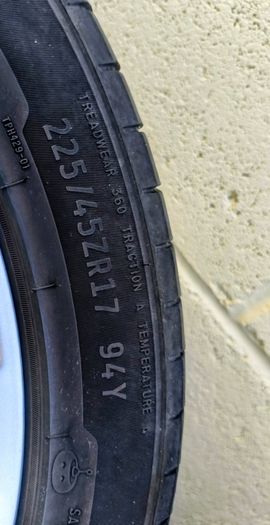 Mercedes alloys 17in