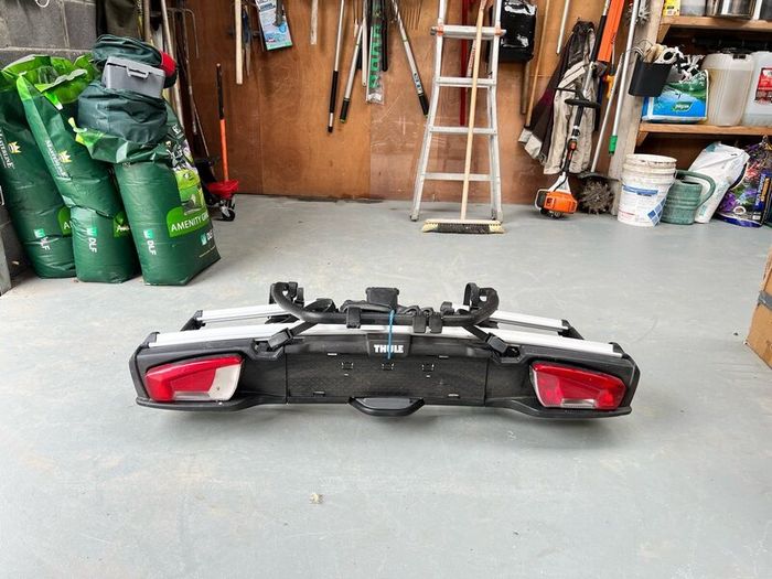 Bike carriers for tow bar