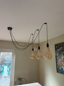 ceiling lights with cables and 3 bulbs