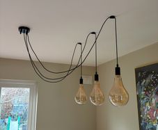 ceiling lights with cables and 3 bulbs