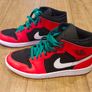 Nike Air Jordan 1  Mid:    SIZE US 10.5 / UK 9.5 Image 3
