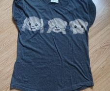 Three wise monkeys- Grey Top  Size 8