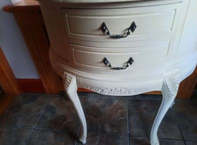 Dressing table
