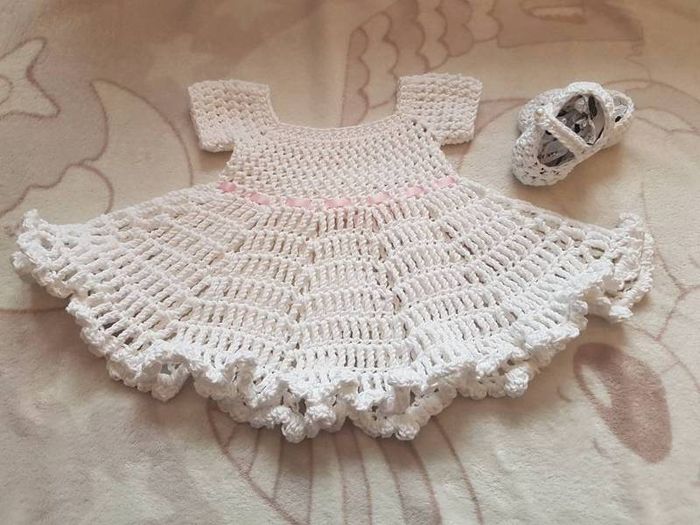 Handmade 100% cotton christening set 0-3 months