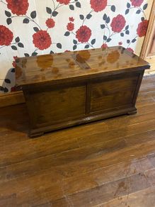 Storage chest drawer