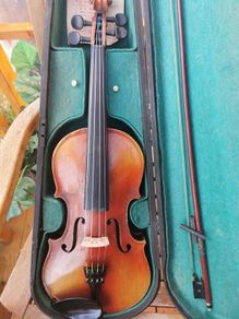 Full size Violin circa. early 1900s